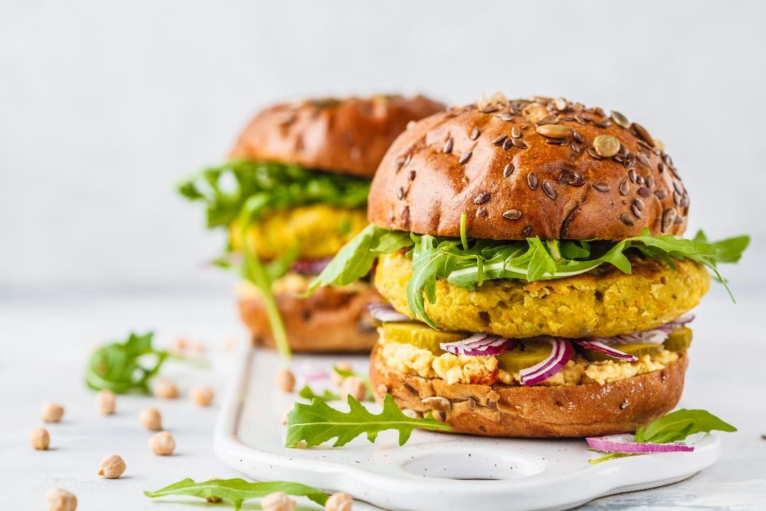 Plant based burger lr Plant based burger lr